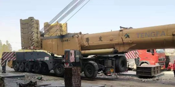 多台起(qǐ)重機進(jìn)行擡吊時候應該注意的事(shì)項