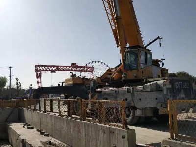 13噸變壓器地下室安裝就位