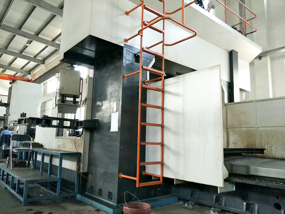 金山龍門銑床吊裝