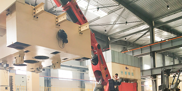 使用設備吊裝該注意什麼(me)？