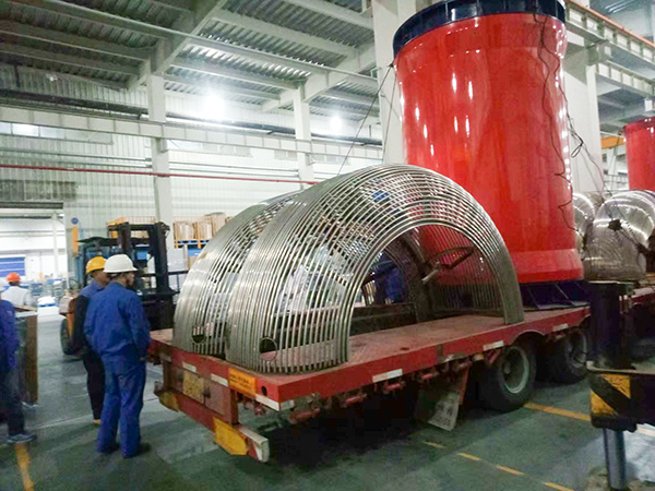 思源股份有限公司高壓開(kāi)關設備搬運組裝