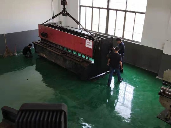 剪闆機搬運注意事(shì)項