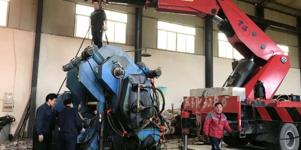 企業面(miàn)對(duì)工廠設備搬遷怎樣(yàng)選擇好(hǎo)的搬運公司